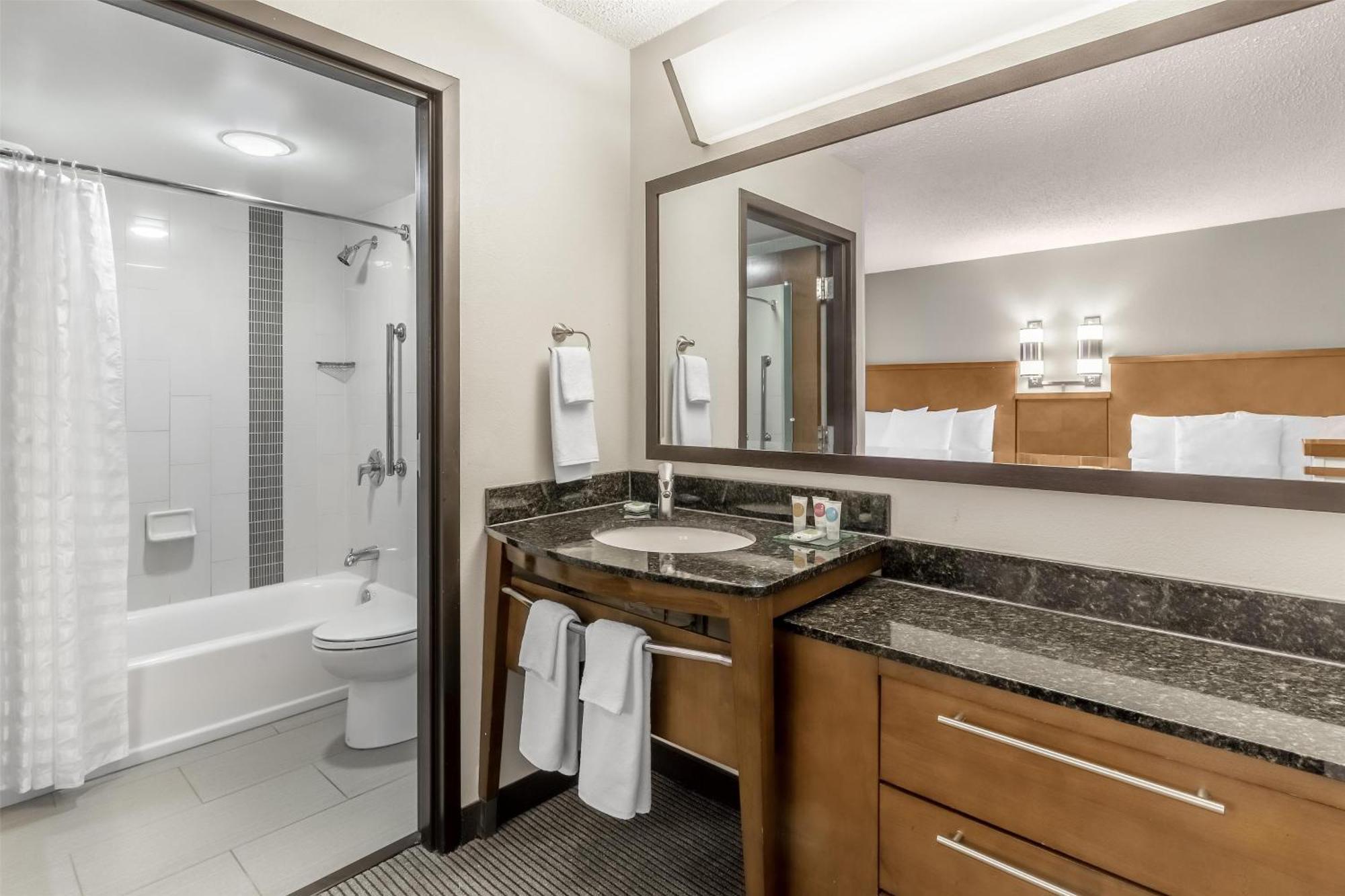 Hyatt Place Charlotte Airport Billy Graham Parkway Exterior foto